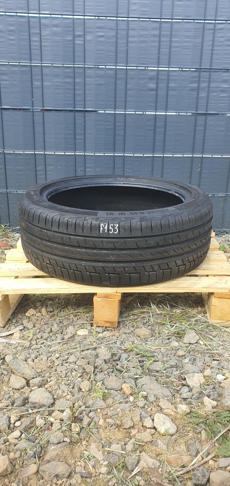 57-425 1x Sommerreifen 225/45 R19 96W Continental PremiumContact 6 (MIL) DOT23 7mm F153 – Bild 1