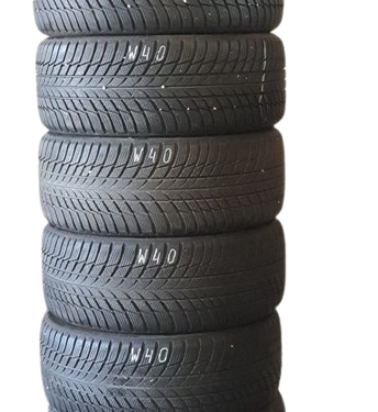 357683845015-1 4x Winterreifen BRIDGESTONE BLIZZAK LMOO1 (RSC) 225/40R18 92V (MIL) W40 DOT 3919 - Image 1