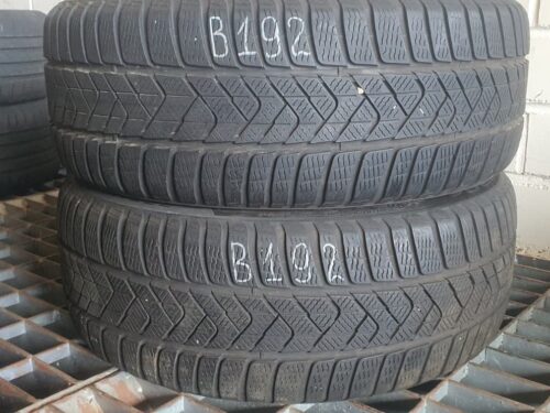 357683845599-1 2x Winterreifen Pirelli Sottozero 3 (RSC) 225/45 R18 95H Dot2720 5-5,5mm B192 – Bild 1