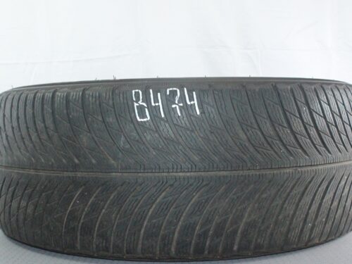 357846827879-2 1 Winterreifen Michelin Pilot Alpin 5 SUV X 255/45 R20 105V Dot1519 4,5-5mm B474 - Image 1