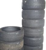 4x Winterreifen BRIDGESTONE BLIZZAK LMOO1 (RSC) 225/40R18 92V W8 DOT 3619