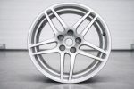 4x Porsche Felgen 95B601025 AR/8Jx18H2 ET21/ 95B601025 AS/9Jx18 H2 ET21