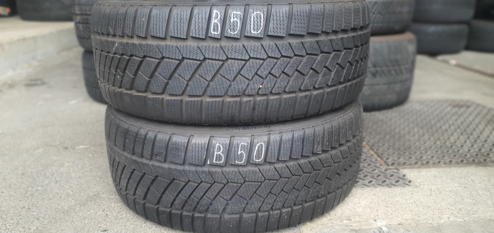 358320746748-featured-4 2x 225/40 R18 92V Continental ContiWinterContact TS830P SSR Dot2018 7,5-8mm B50 – Bild 1