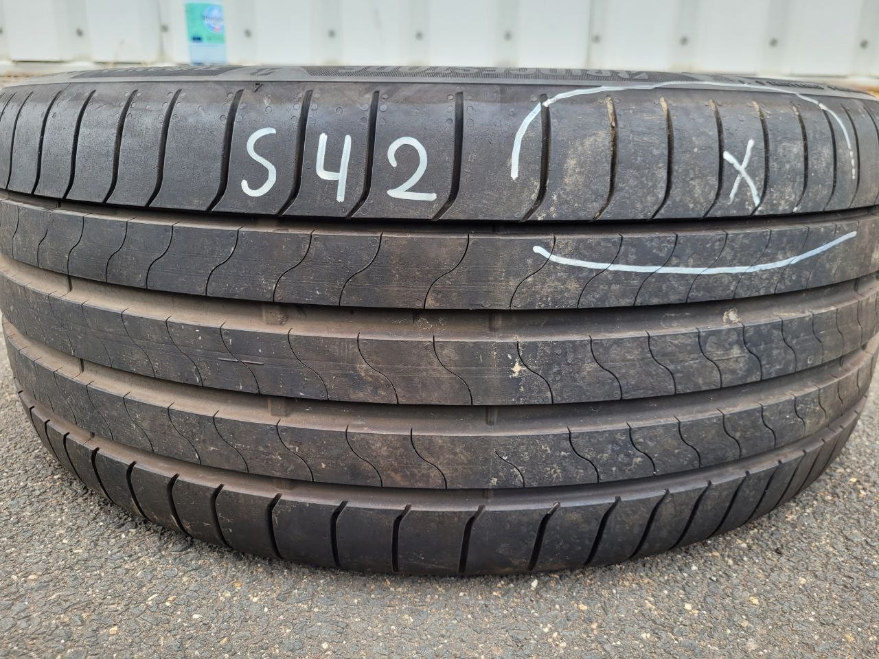 358320746811-featured-4 1x 255/40R21 102Y Sommerreifen Bridgestone Turanza 6 Dot0722 7,5mm S42 – Bild 1