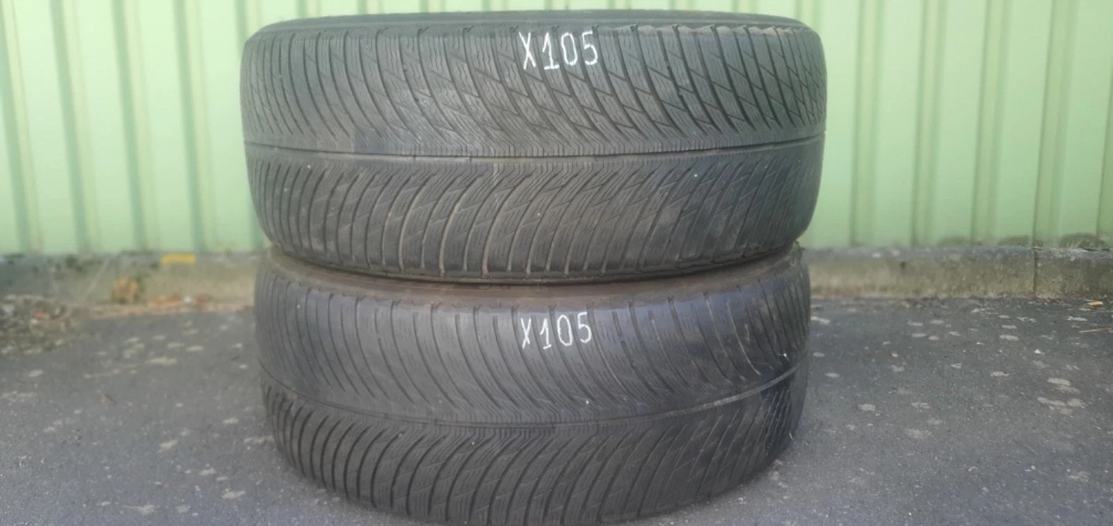 358320746834-featured-4 2x 255/50 R21 109H Winterreifen Michelin Pilot Alpin 5 SUV Dot2023 4mm X105 – Bild 1