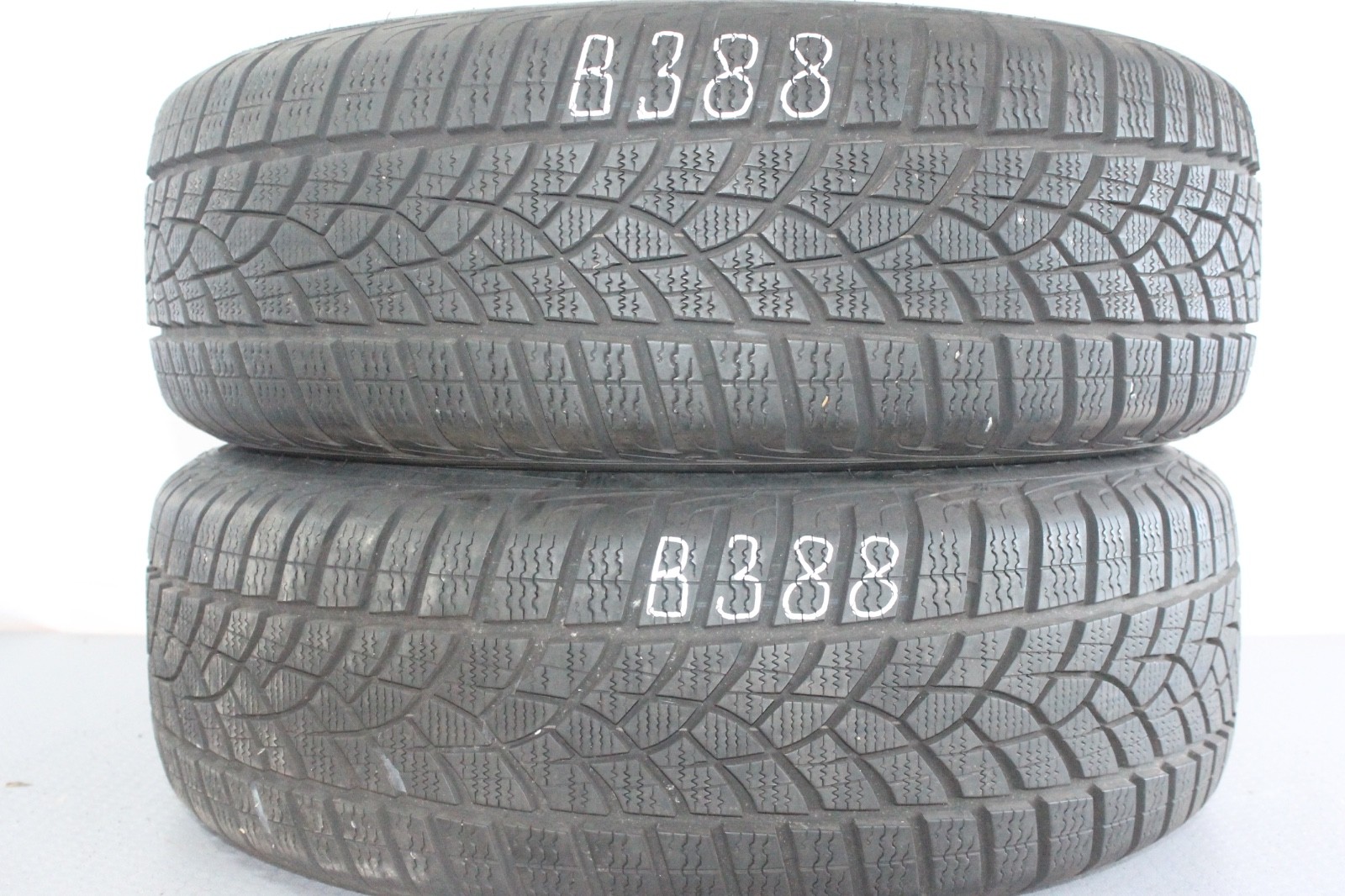 358320758472-featured 2x 205/60 R16 96H Goodyear UltraGrip Performance RSC Gen1 Dot3518 7-7,5mm B388 – Bild 1