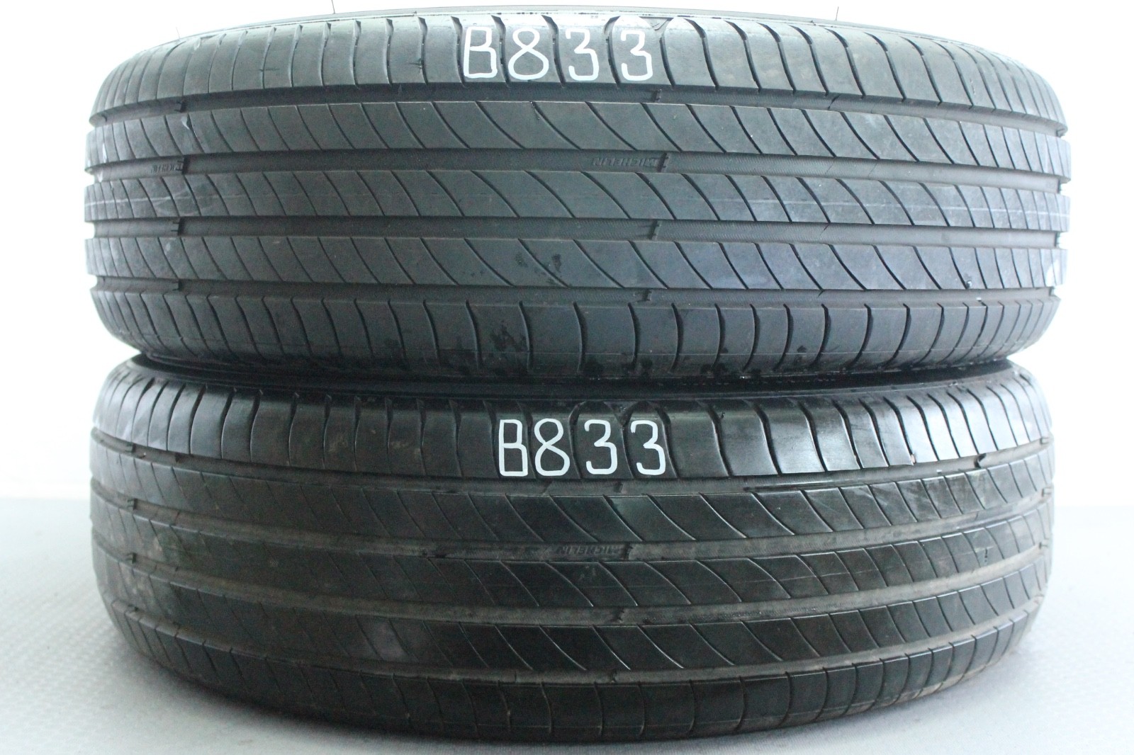 358320758497-featured 2x 195/60 R18 96H Sommerreifen Michelin e.Primacy Dot1824 5-6mm B833 – Bild 1