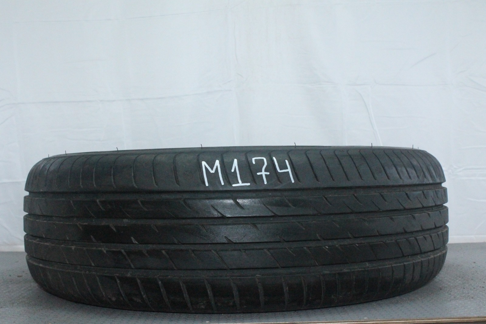 358320758499-featured 1x 215/65 R17 99V Sommerreifen Goodride Solmax 1 Dot1325 7,5-8mm M174 – Bild 1