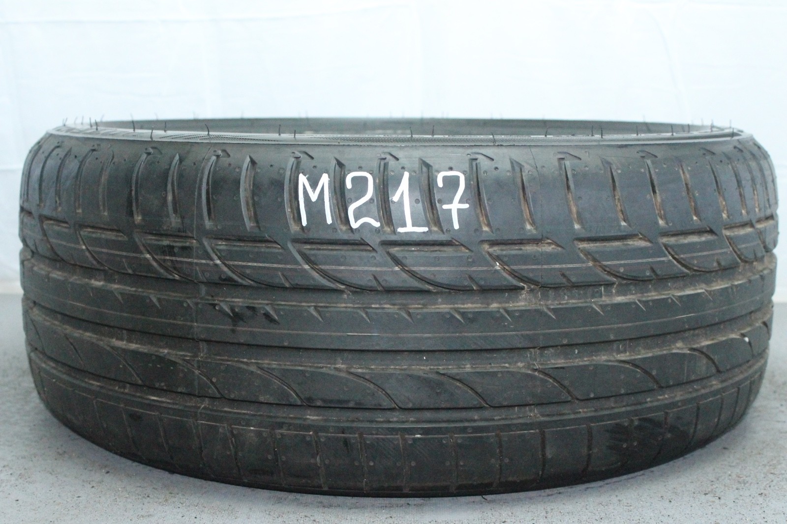 358320758516-featured 1x Neuwertige 225/40 R19 93W Sommerreifen Bridgestone Potenza S001 Dot1625 M217 – Bild 1