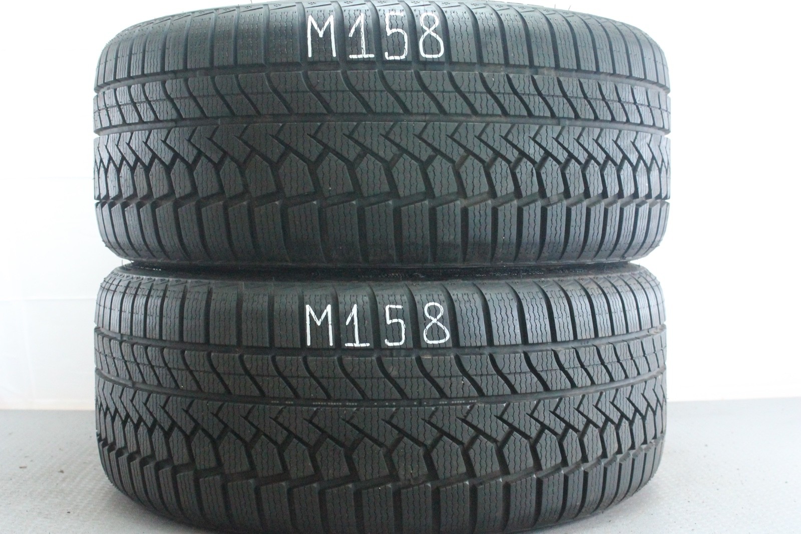 358320758530-featured 2x Neuwertige 235/35 R19 91V Winterreifen WestLake ZuperSnow Z-507 Dot2525 M158 – Bild 1