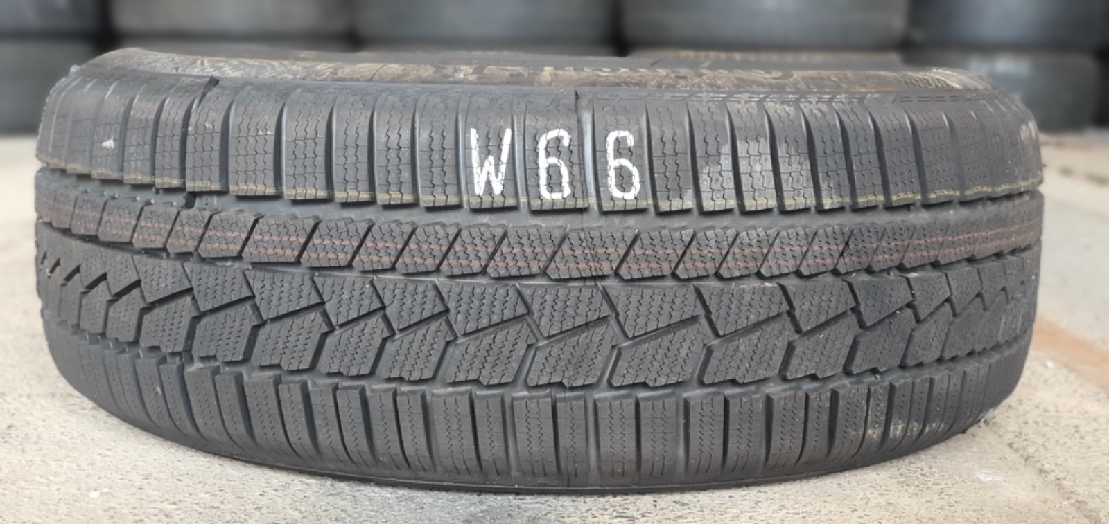 358320765666-featured 1x Neuwertige 205/60 R17 97H Winterreifen Continental WinterContact Dot23 W66 – Bild 1