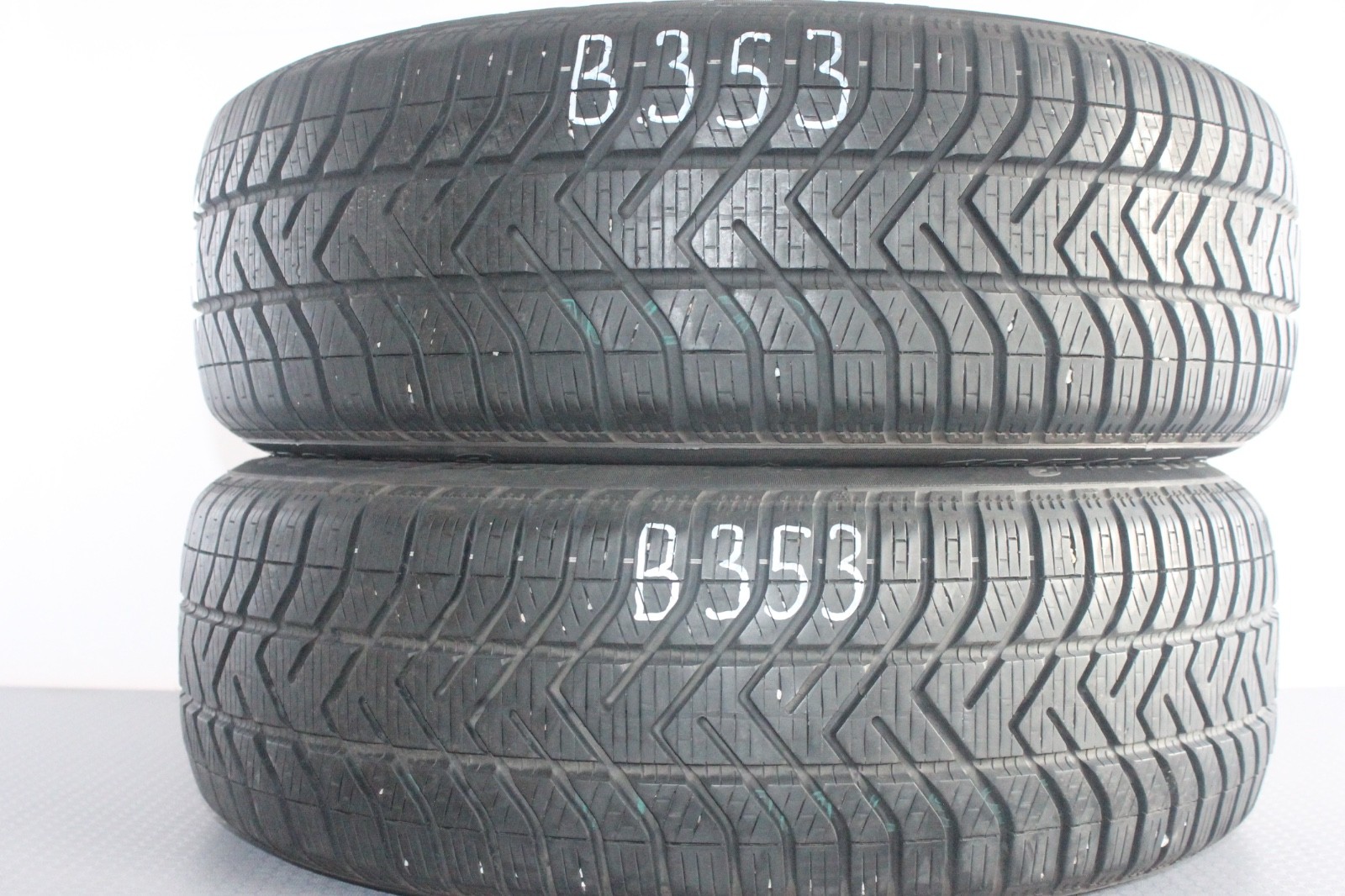 358320765719-featured 2x 195/55 R16 87H Pirelli Snowcontrol Serie 3 Winter 210 (RSC) Dot3216 B353 – Bild 1