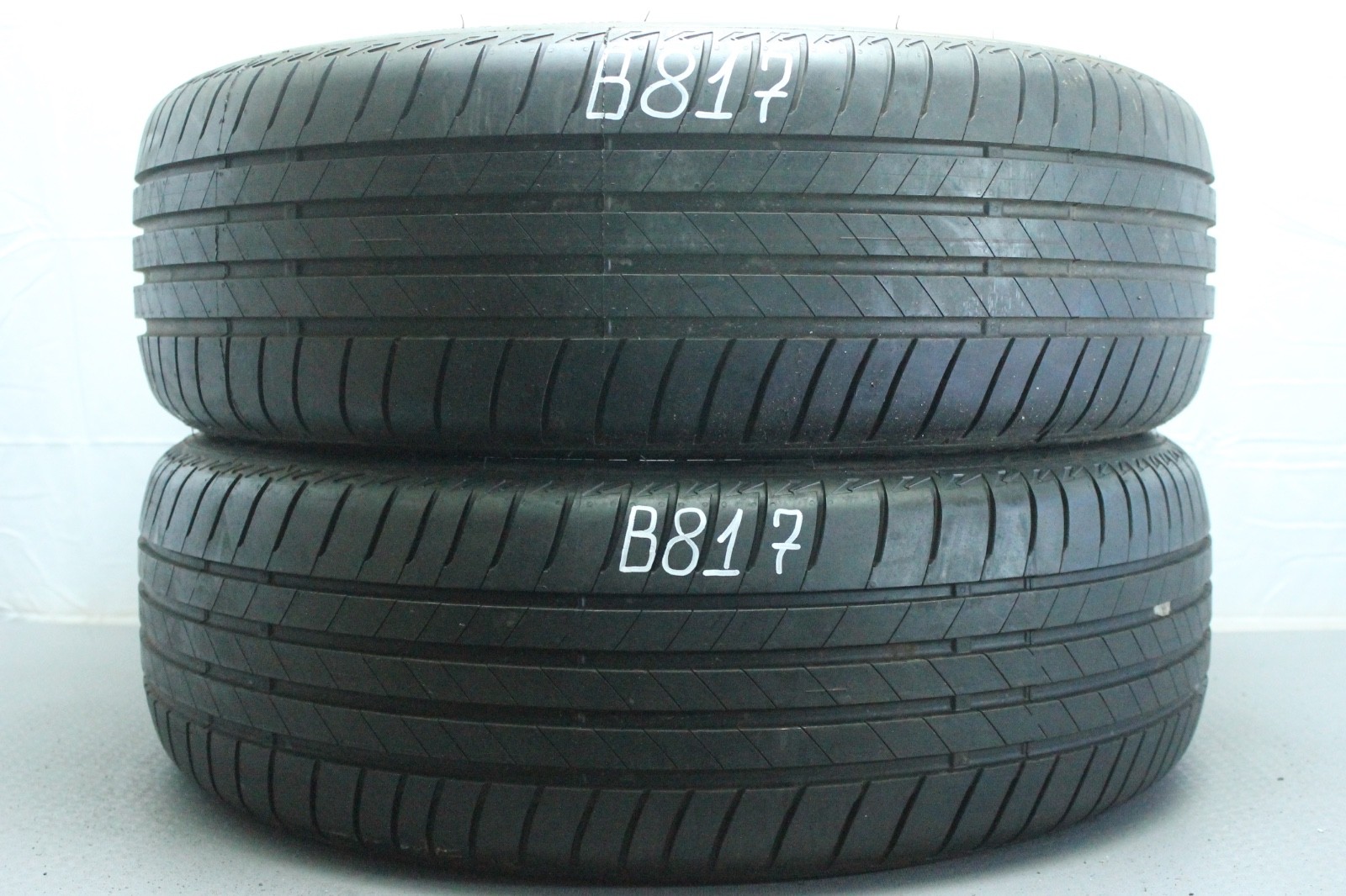 358320765727-featured-1 2x Neuwertige 215/60 R17 96H Sommerreifen Bridgestone Turanza T005 Dot4320 B817 – Bild 1
