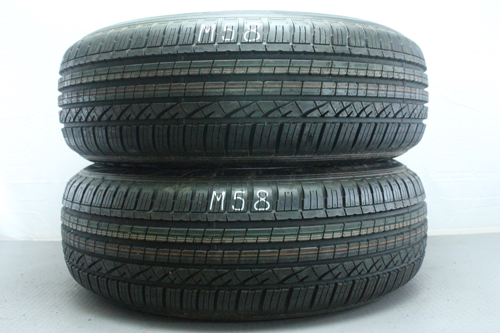 358320765774-featured 2x Neuwertige 225/70 R16 103H Sommerreifen Dunlop GrandTrek Touring A/S M58 – Bild 1
