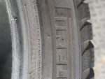 2x 225/45 R19 96V Winterreifen Pirelli Sottozero 3 (RSC) Dot2520 7mm B53 – Bild 3