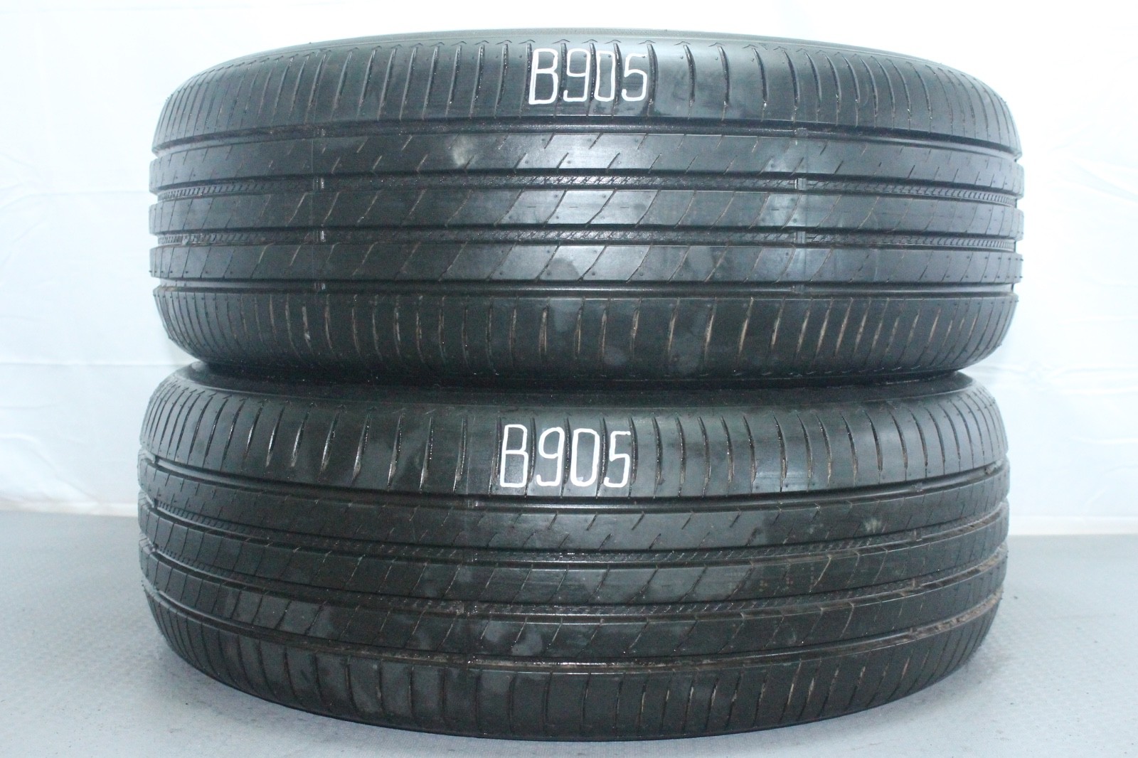 358320771511-featured 2x Neuwertige 205/60 R16 96V Sommerreifen Maxxis Premitra HP6 Dot4524 B905 – Bild 1