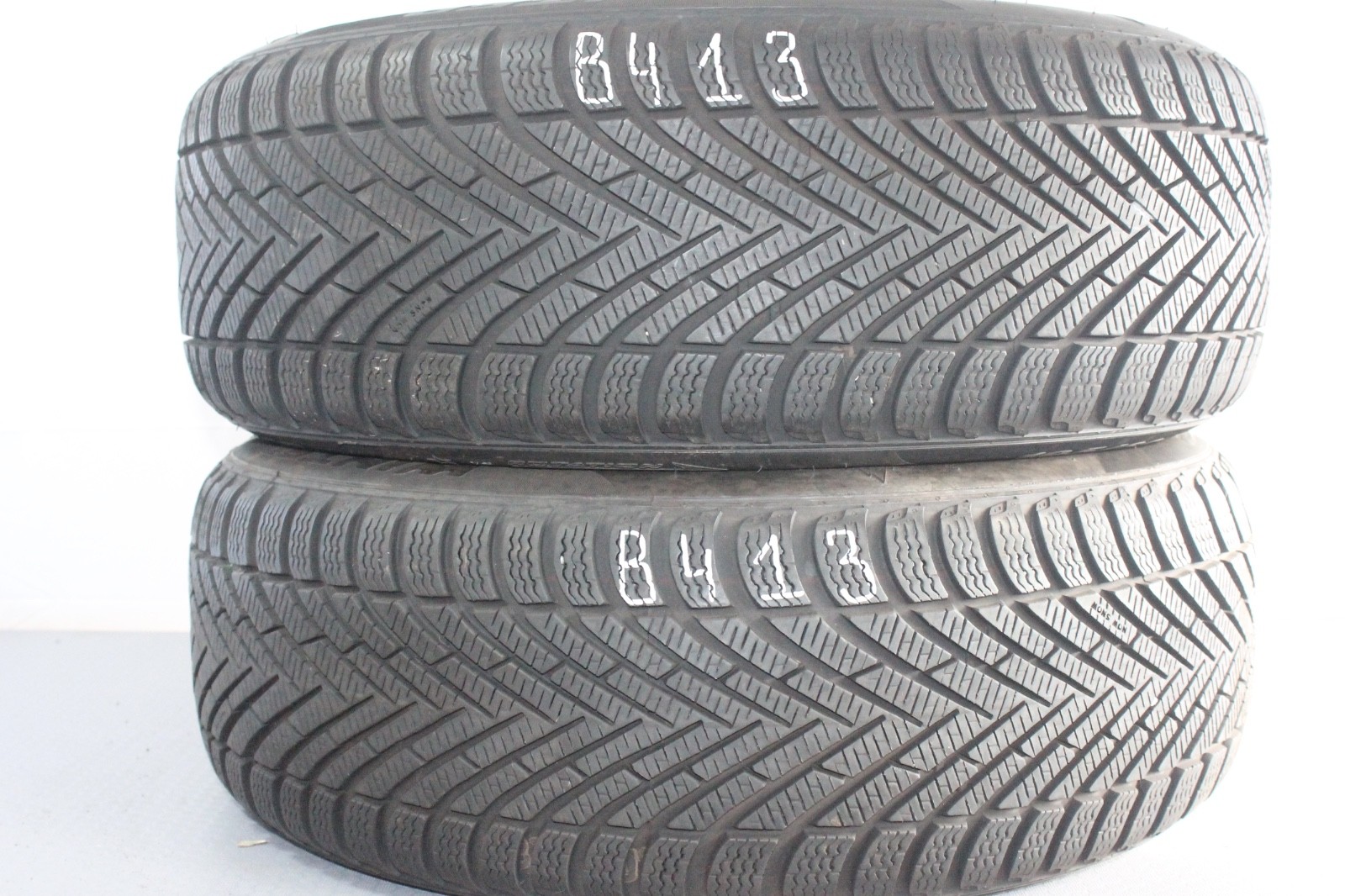 358320771551-featured 2x 195/60 R16 89H Winterreifen Pirelli Winter Cinturato Dot0424 6-6,5mm B413 – Bild 1