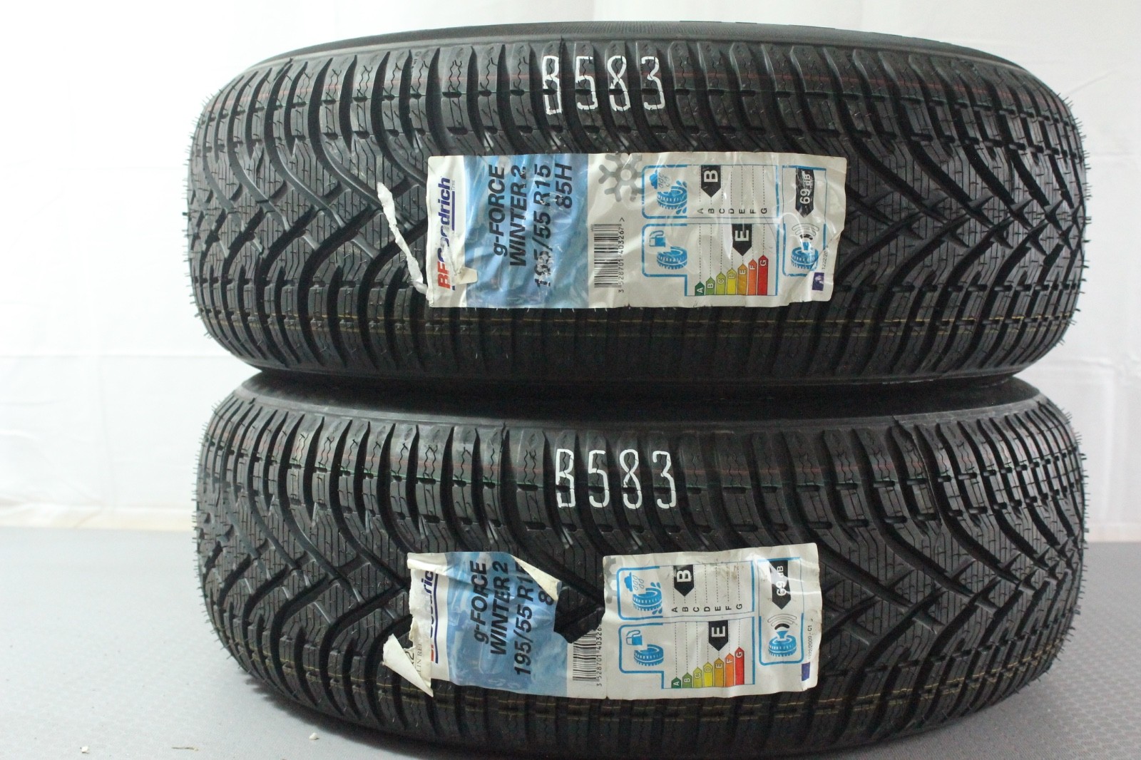 358320771557-featured 2x Neuwertige 195/55 R15 85H Winterreifen BFGoodrich g-ForceWinter Dot3020 B583 – Bild 1