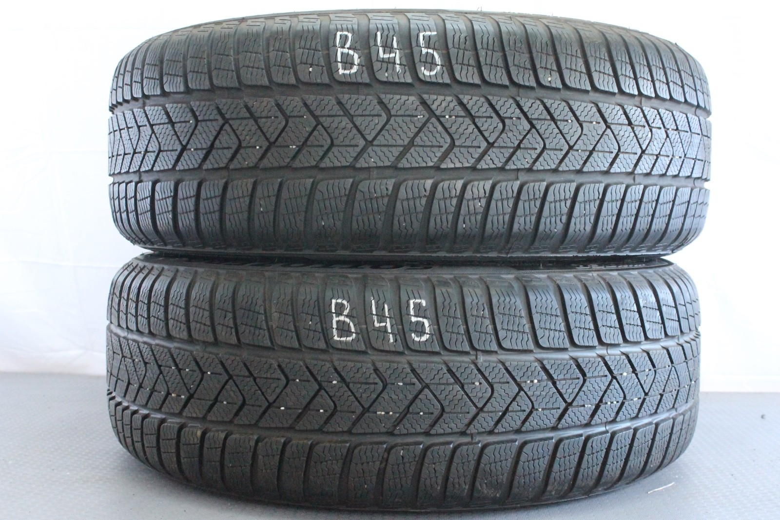 358391462972-featured-2 2x 225/45 R19 96V Winterreifen Pirelli Sottozero 3 Dot2020 6-7mm B45 – Bild 1