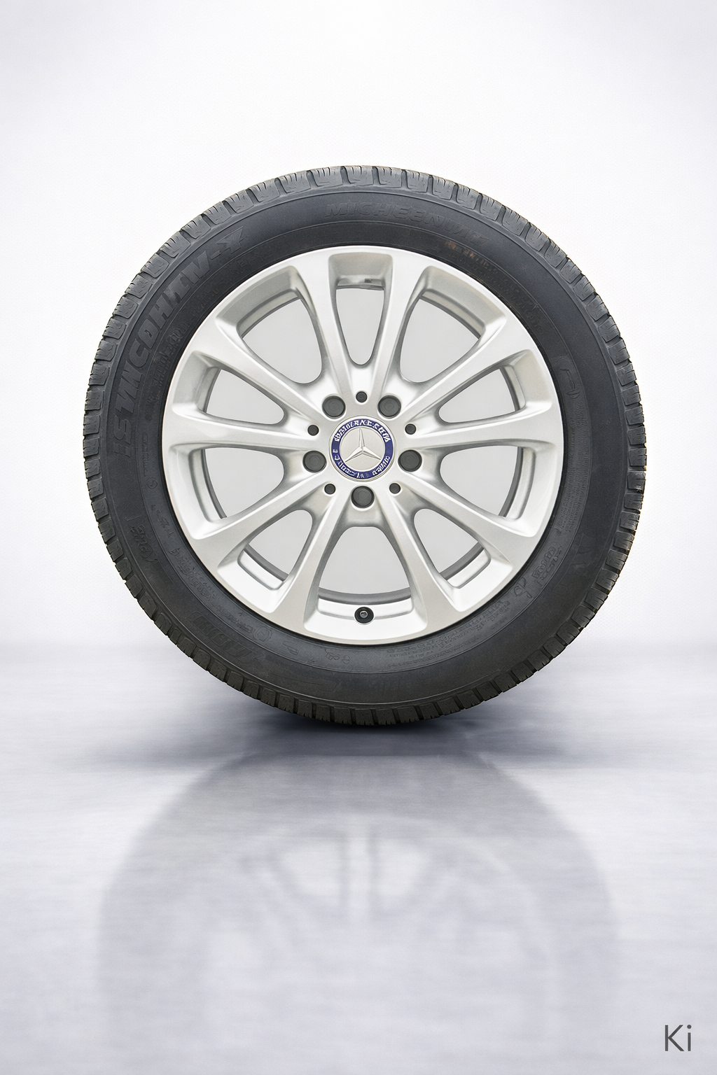 358320746727-featured-1 17 Zoll Original Mercedes GLA X156 156 Winterkompletträder A1564011700 – Bild 1