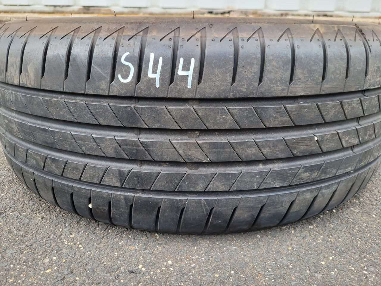 358320746869-featured-1 1x 225/55 R17 97W Sommerreifen Bridgestone Turanza TOO5 Dot5019 6mm S44 – Bild 1