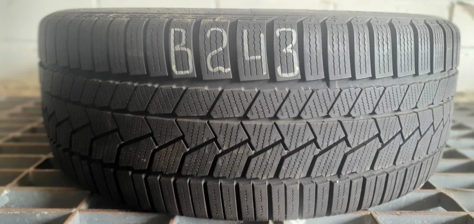 358320758325-featured-1 1x 225/45 R18 95H Continental WinterContact TS860S SSR (RSC) Dot2023 5-6mm B243 – Bild 1