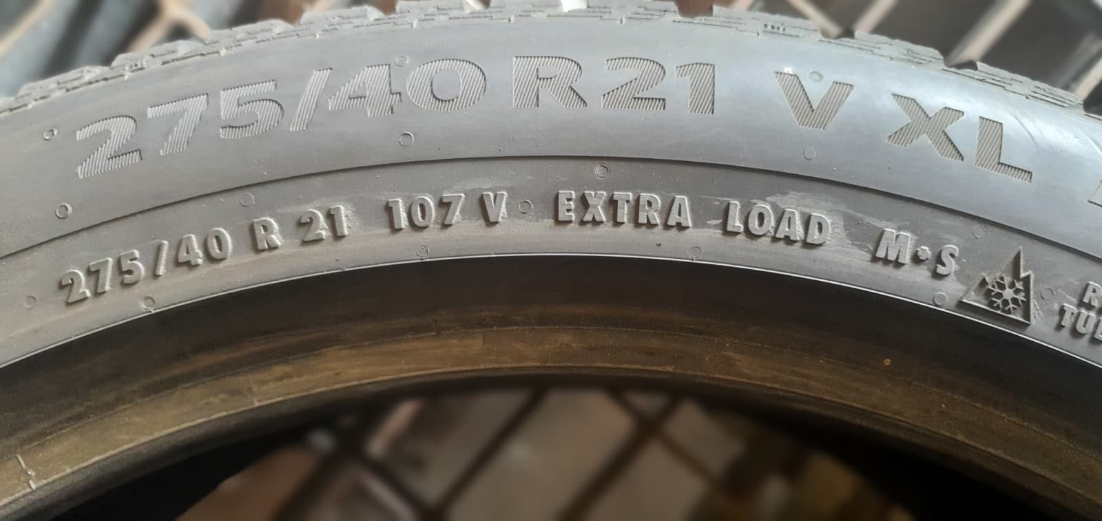 358320758328-featured-1 1x 275/40 R21 107V Winterreifen Continental WinterContact TS860S NO Dot3720 B249 – Bild 1