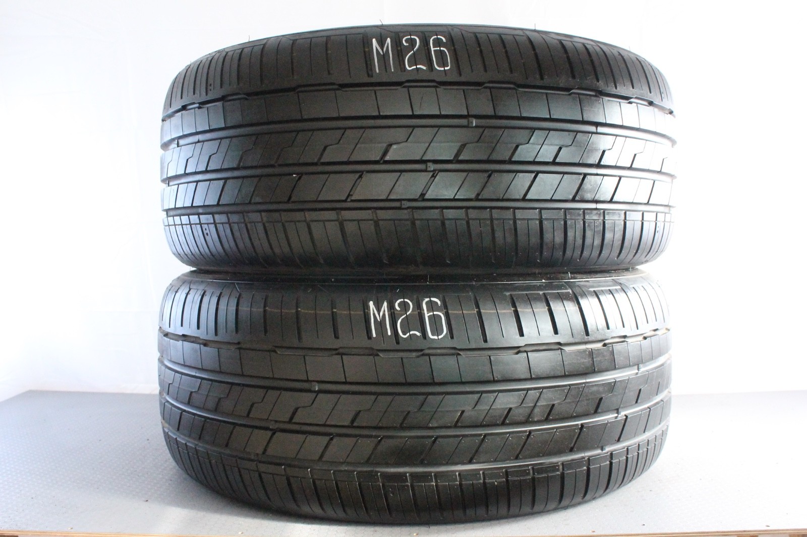 358320758385-featured-1 2x Neuwertige 265/50 R19 110W Sommerreifen Hankook Venus S1 evo3 Dot4522 M26 – Bild 1
