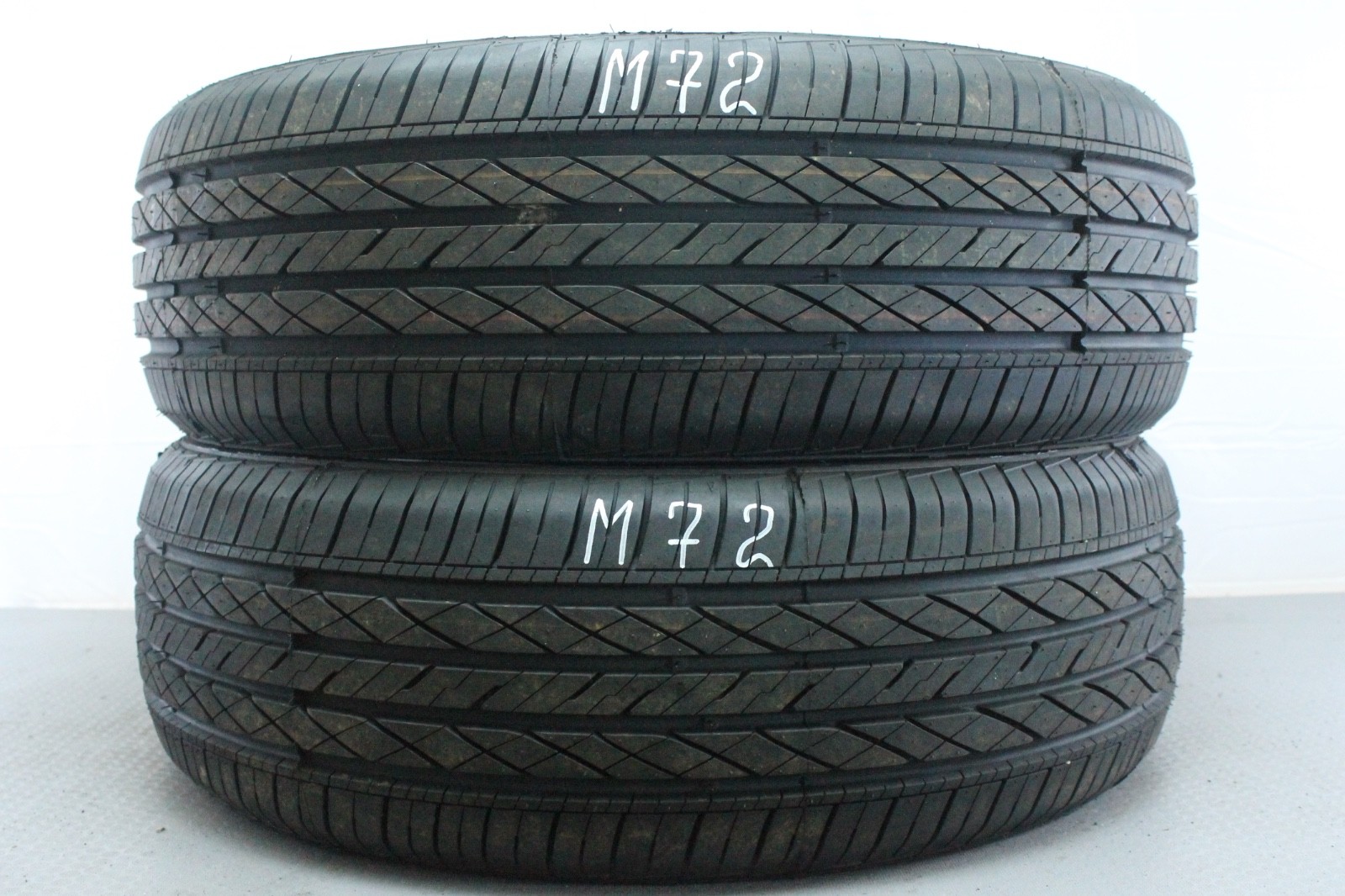 358320765637-featured-1 2x Neuwertige 215/60 R17 100H Sommerreifen Tracmax X-Privilo H/T Dot2725 M72 – Bild 1
