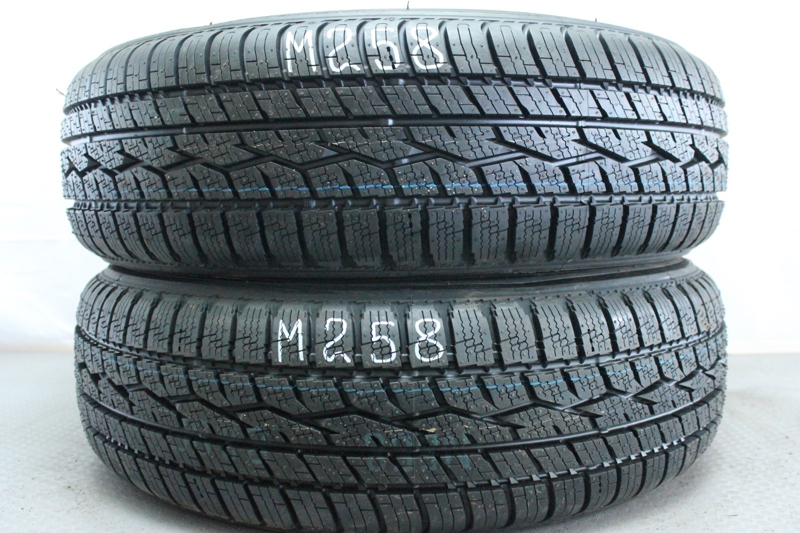 358333425342-featured-1 2x 165/65 R15 81T Ganzjahresreifen Toyo Celsius Neu Dot5024 M258 – Bild 1