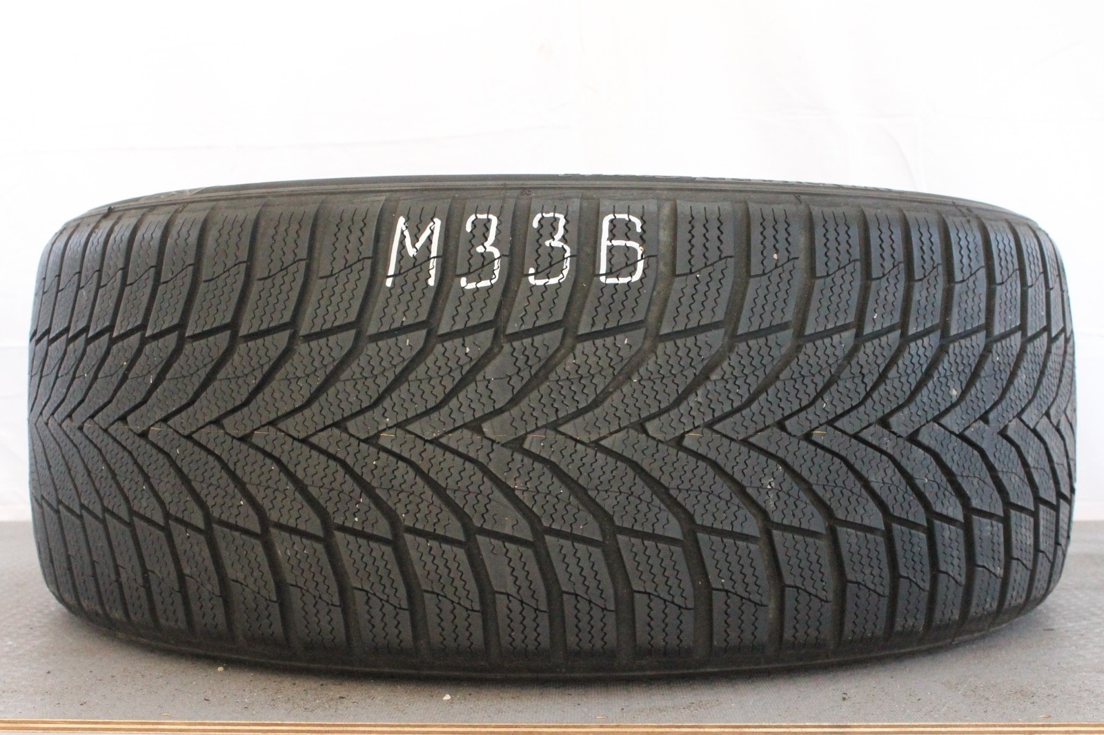 358387025500-featured-1 1x 245/40 R19 98V Winterreifen Nexen Winguard Sport 2 Dot4323 5,6-6,6mm M336 – Bild 1