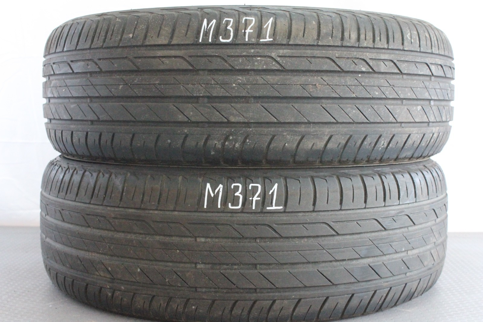 358474817434-featured-3 2x 195/60 R16 89H Sommerreifen Bridgestone Turanza T001 Dot23/24 5mm M371 – Bild 1