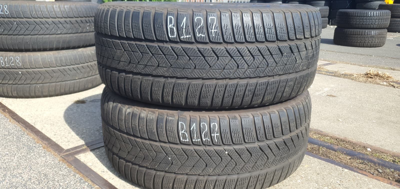 358320771599-featured 2x Winterreifen Pirelli Scorpion TM (RSC) 275/45 R20 110V Dot 1x20 1x21 5mm B127 – Bild 1