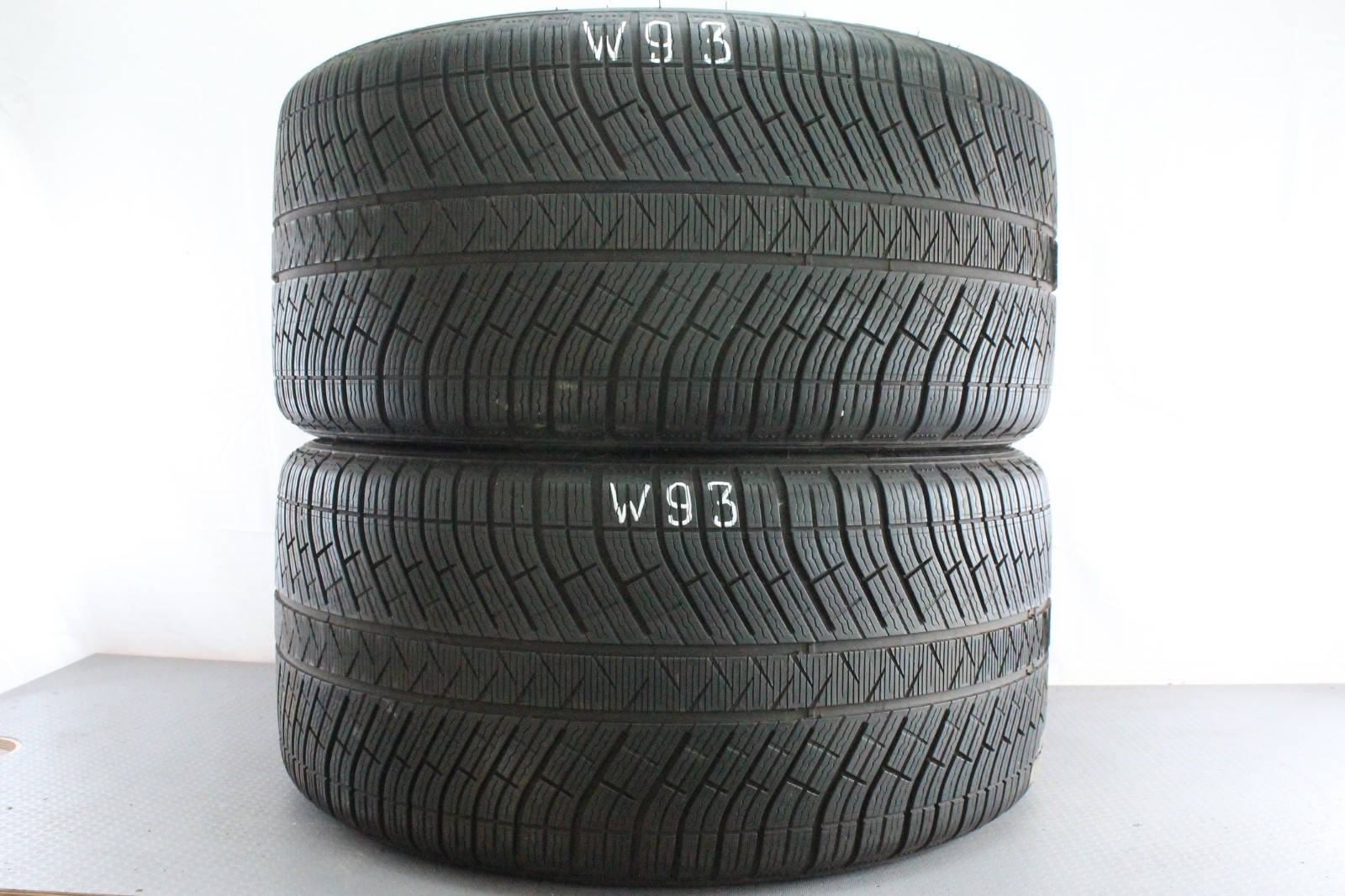 358462736087-featured 2x 305/35 R21 109V Winterreifen Michelin PilotAlpin 5 SUV Dot2020 5-5,5mm W93 – Bild 1