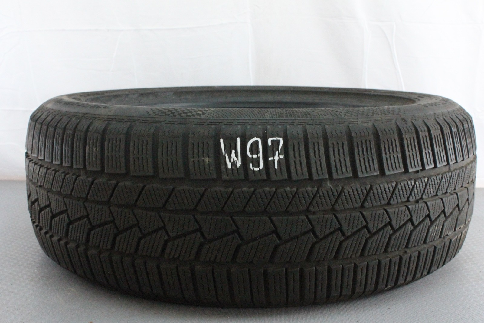 358462790039-featured 1x 225/55 R19 103V Continental WinterContact TS860S Dot2022 5,5-6mm W97 – Bild 1