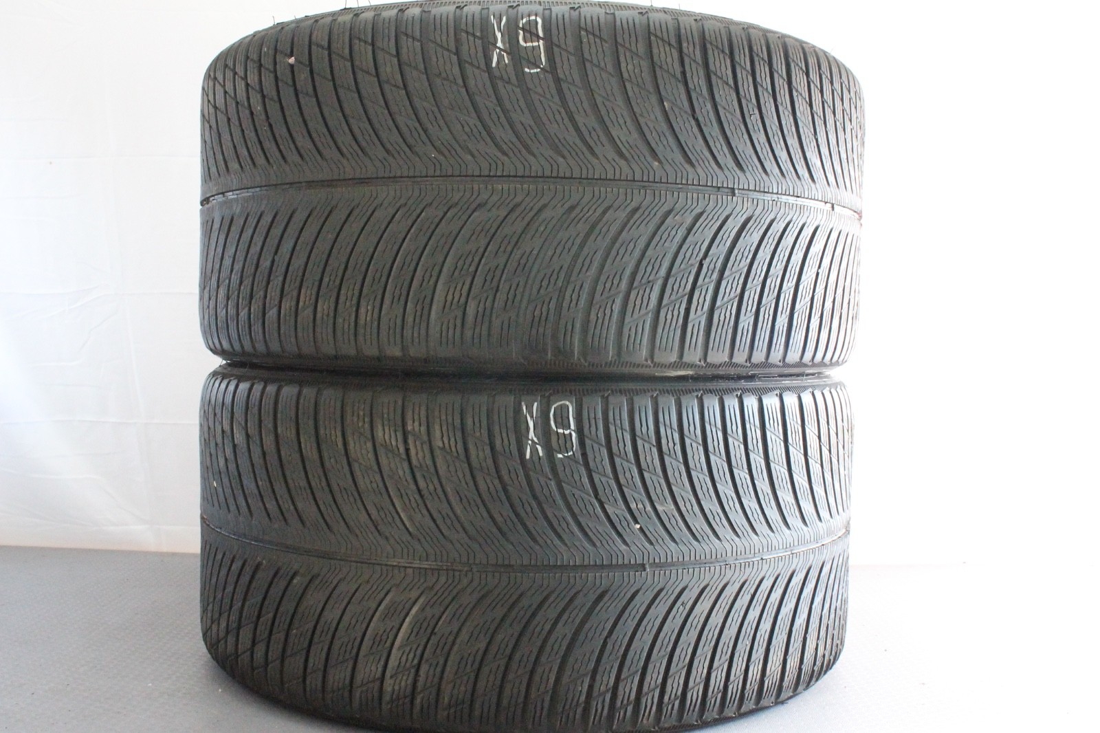 358475019416-featured 2x 285/30 R20 99V Winterreifen Michelin PilotAlpin 5 Dot2022 3,5-4,5mm X9 – Bild 1