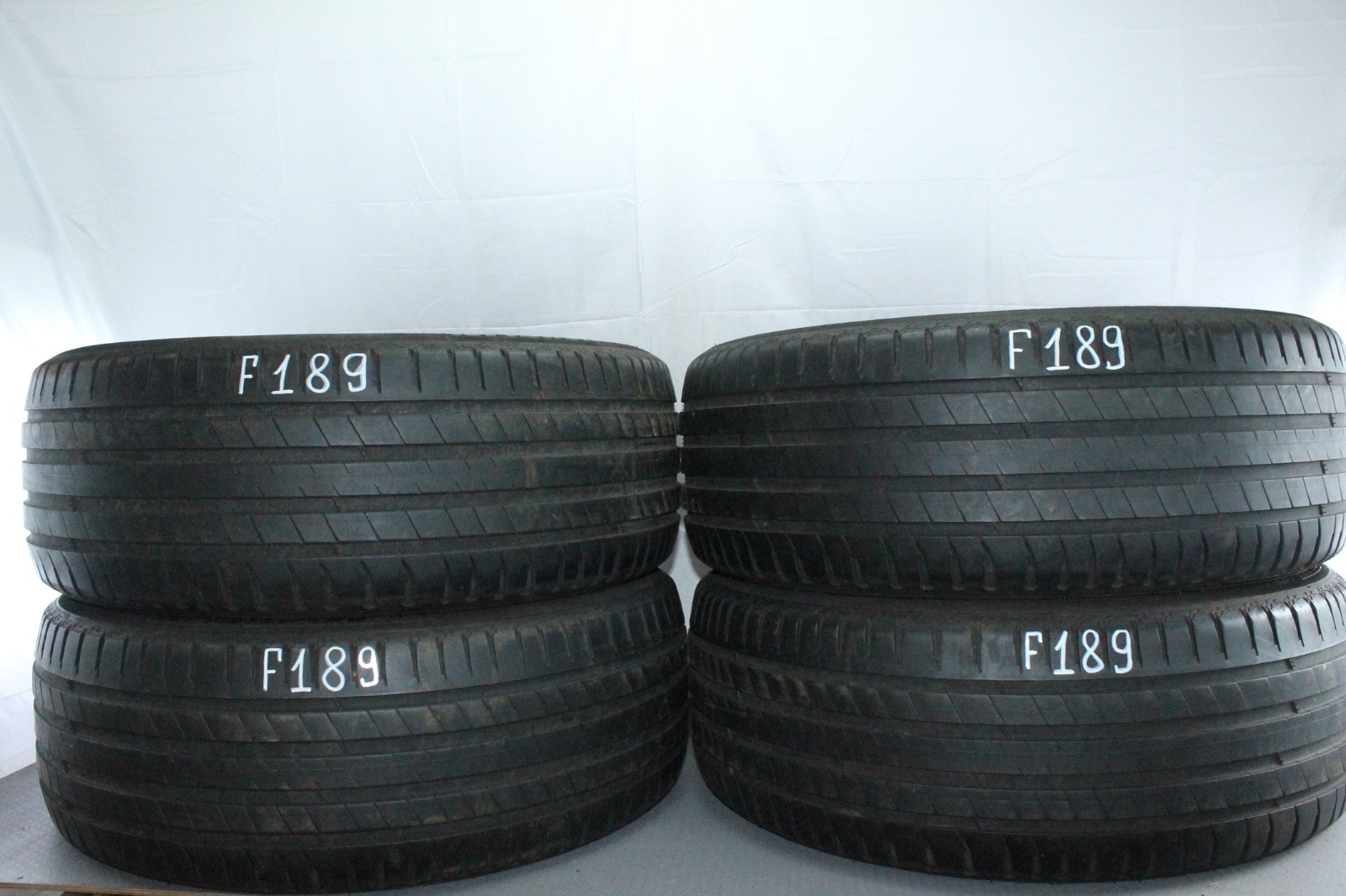 358614591961-featured 4x 235/55 R19 101V Sommerreifen Michelin Latitude Sport 3 MO Dot2017 4-5mm F189 – Bild 1