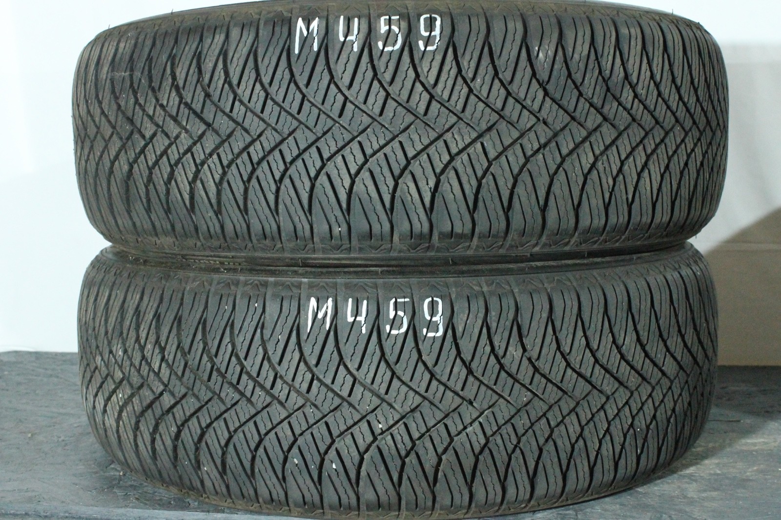 358694768329-featured 2x 215/55 R18 99V Goodride AllSeason Elite Z-401 Dot2024 6,4-6,8mm M459 – Bild 1