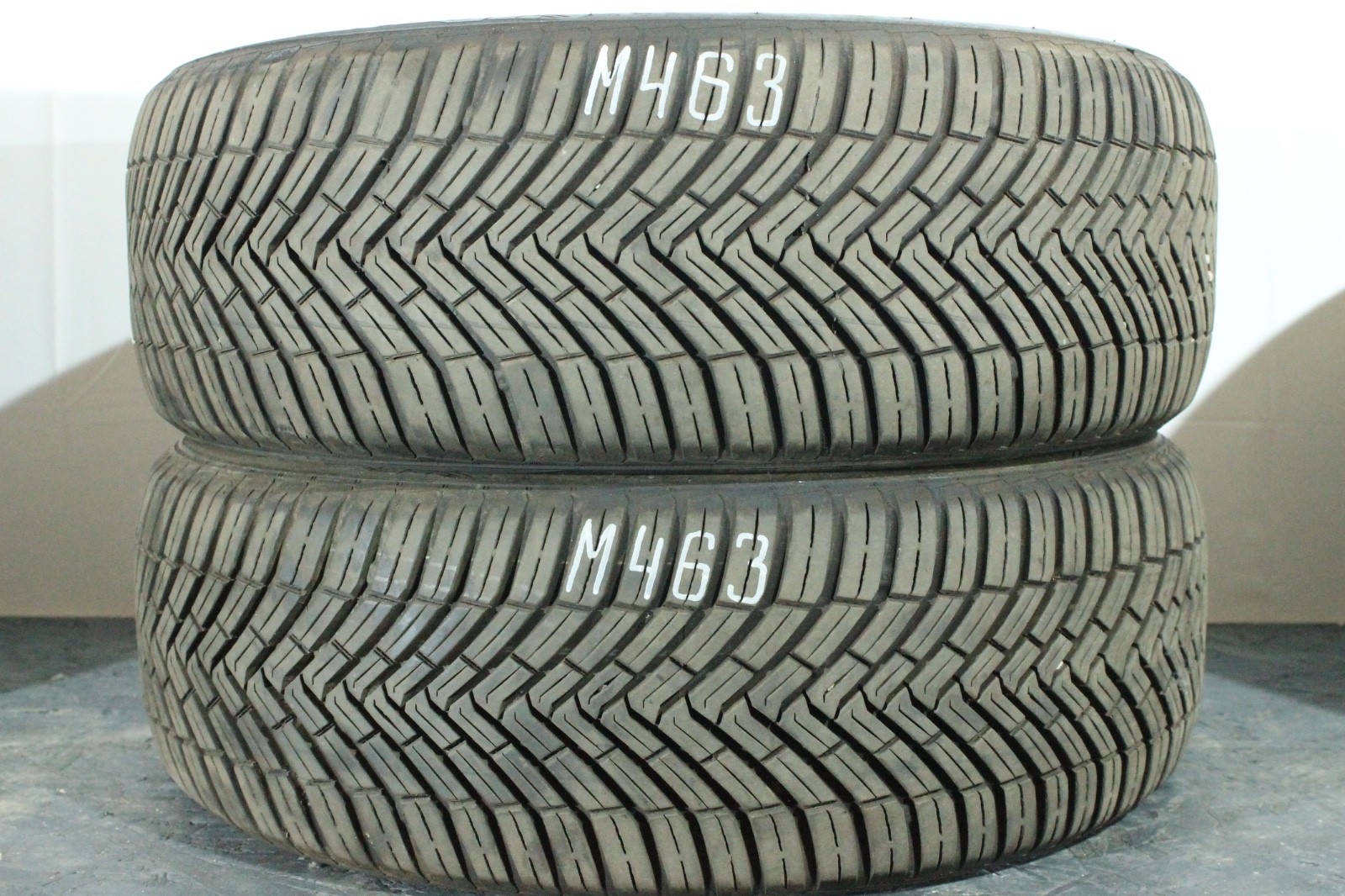 358694858729-featured 2x 195/55 R16 91V Continental AllSeasonContact Dot2023 5-5,8mm M463 – Bild 1
