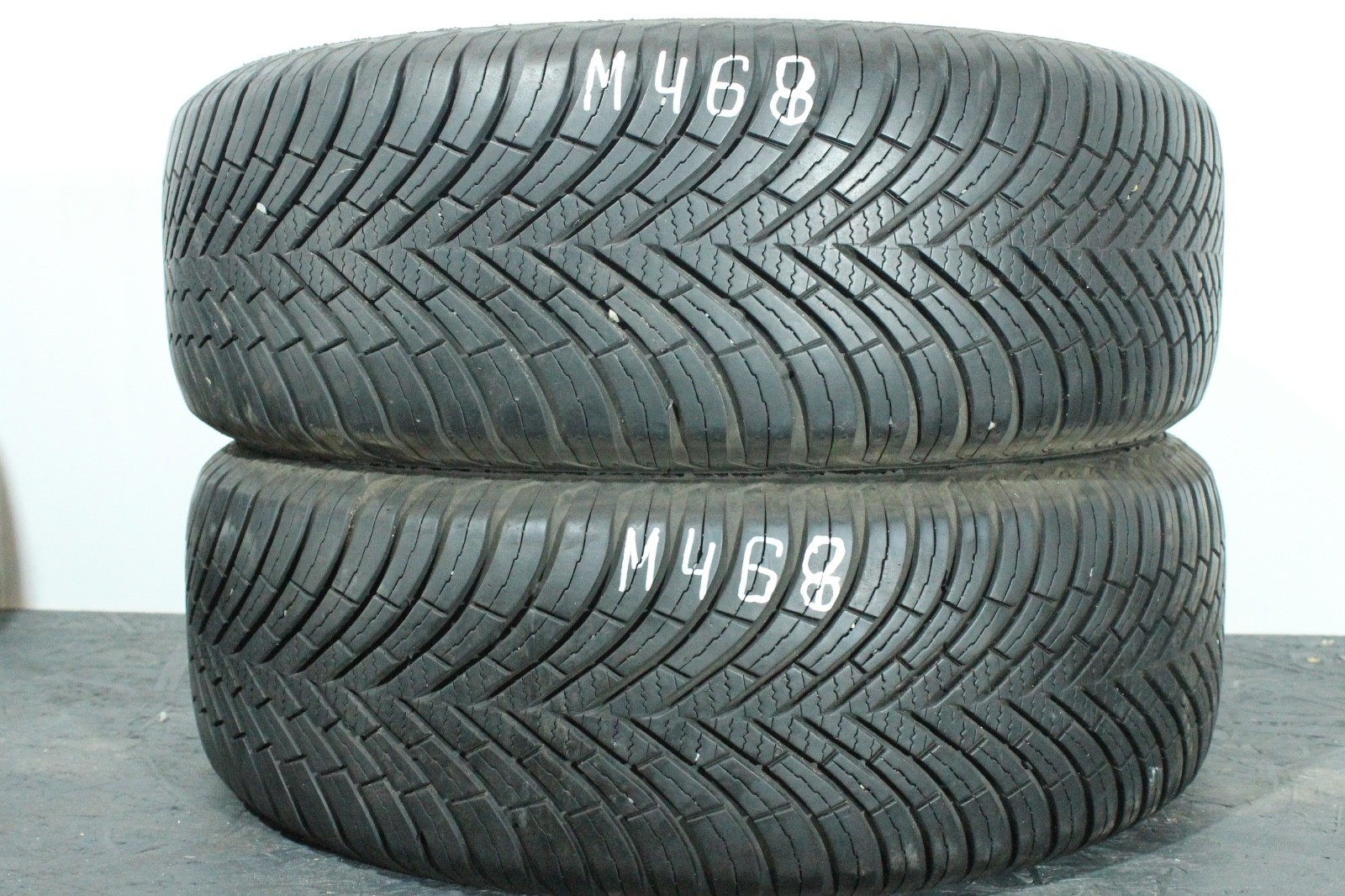 358699437546-featured 2x 205/55 R16 91V Allwetterreifen Vredestein Quatrac Dot2024 6-6,5mm M468 – Bild 1