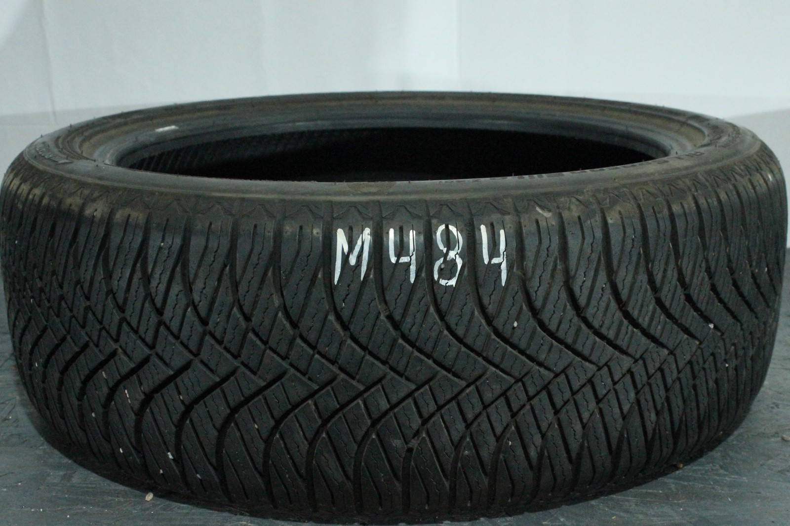 358699665513-featured 1x 205/45 R17 88V Goodride AllSeason Elite Z-401 Dot2024 5,5-6mm M484 – Bild 1