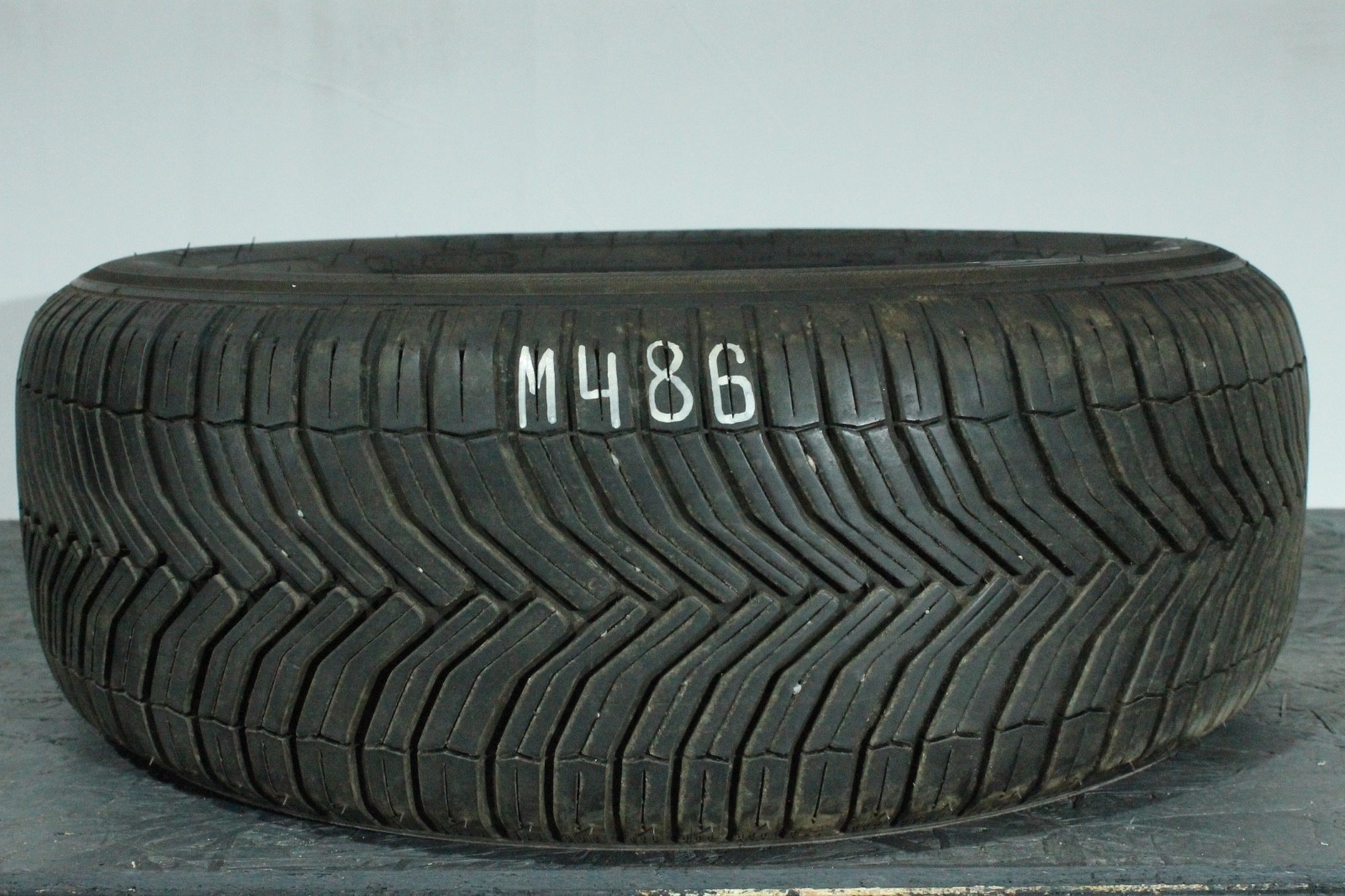 358699680683-featured 1x 205/55 R16 94V Allwetterreifen Michelin CrossClimate S1 Dot2022 6-6,5mm M486 – Bild 1