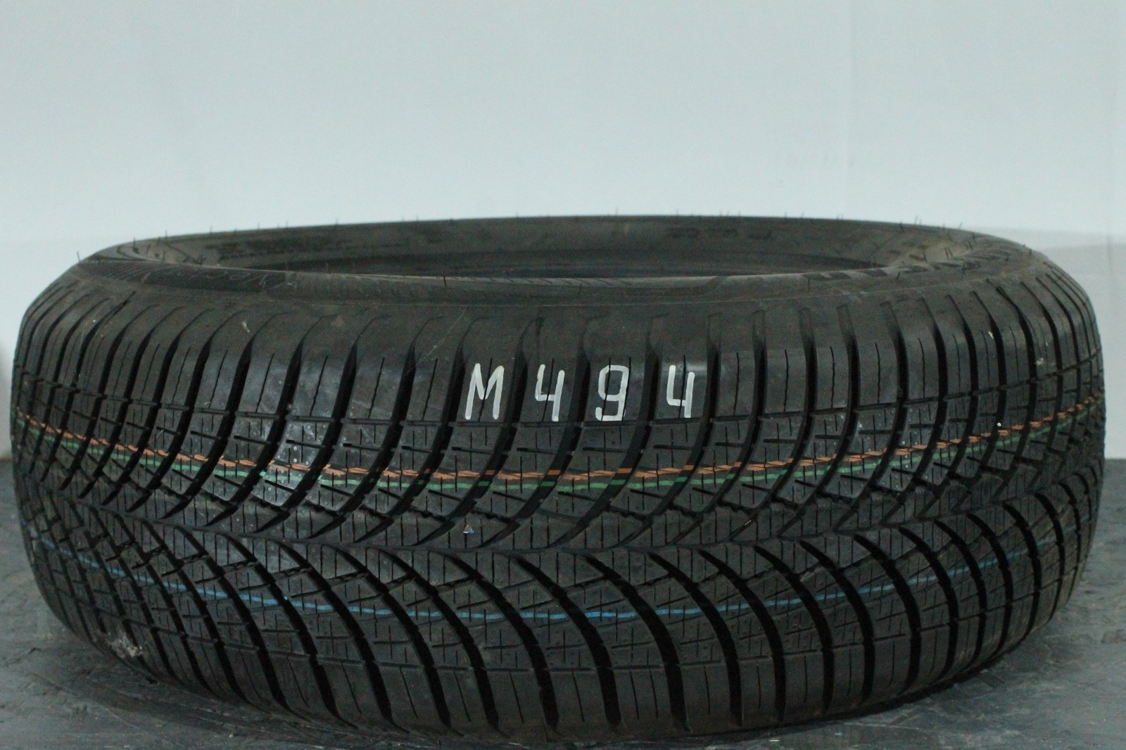 358705511549-featured 1x 215/65 R16 102V Goodyear Vector 4Seasons Gen-3 Neuwertig Dot2022 M494 – Bild 1