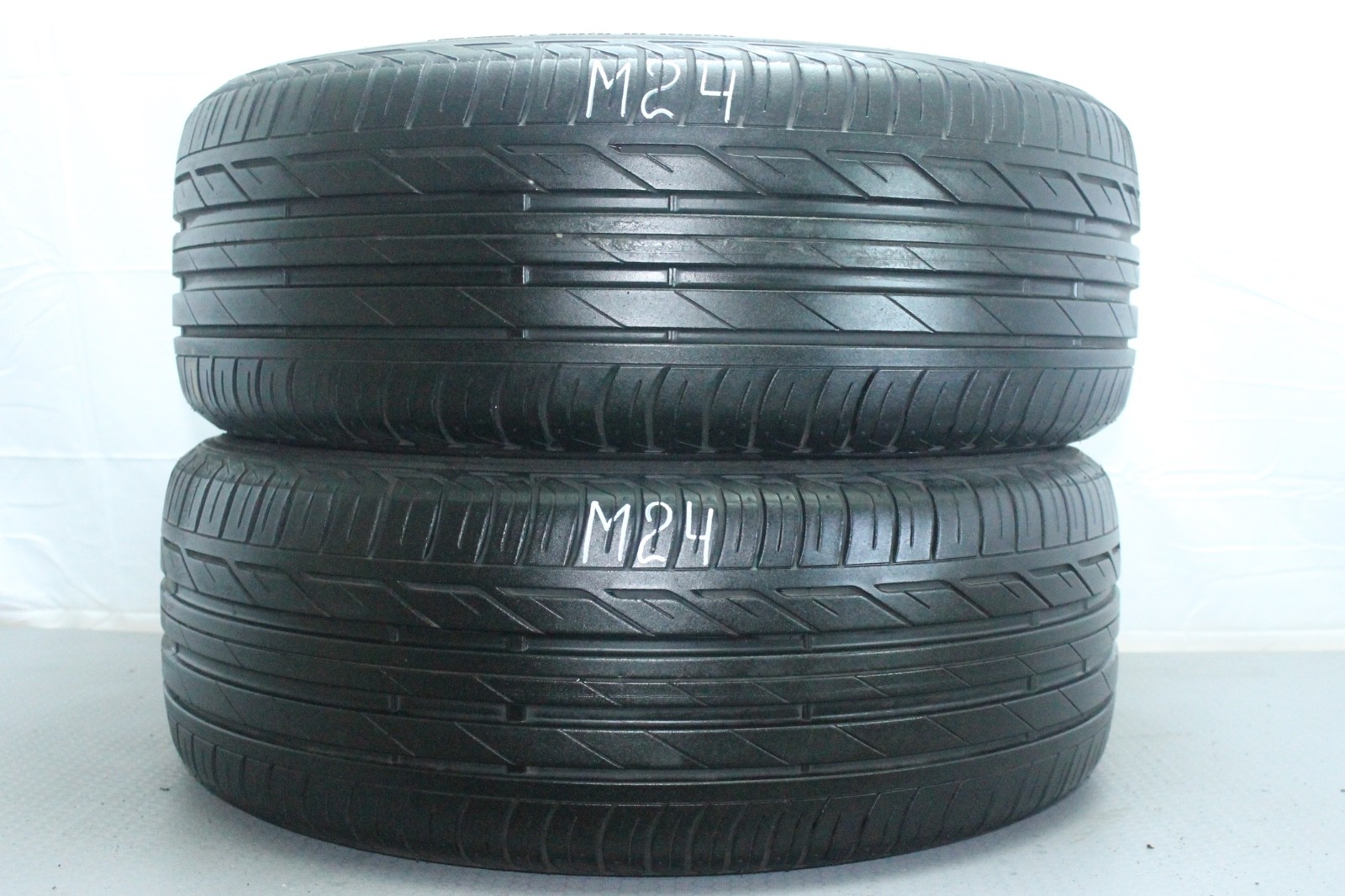 358731414829-featured 2x 225/55 R17 97W Sommerreifen Bridgestone Turanza T001 Dot3217 6,3mm M24 – Bild 1