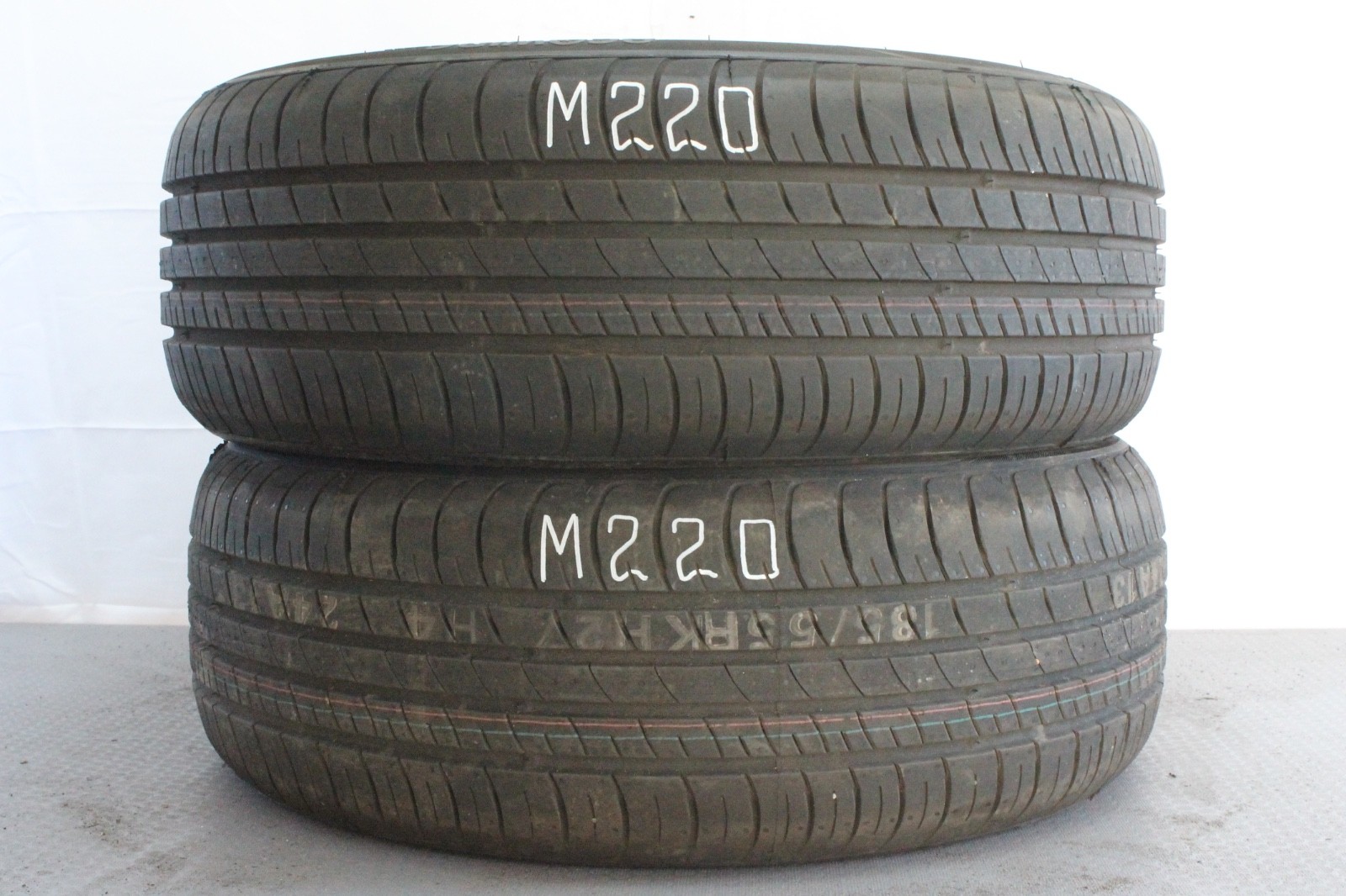 358731449203-featured 2x 185/55 R15 86H Sommerreifen Kumho ecowing ES01 Neuwertig Dot2025 6,5-7mm M220 – Bild 1