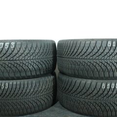 4x 235/35 R19 91Y Ganzjahresreifen Yokohama Bluea-4sAw21 Dot4925 6,5-7,5mm B1053