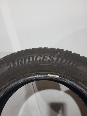 820102244429-featured 2x 215/65R17 103H XL Winterreifen Bridgestone Blizzak LM 5,5-6mm DOT2021 B1152 – Bild 1