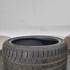 1x 235/35R19 91W Winterreifen TOYO Snowprox S954 7-7,5mm DOT2125 B1181