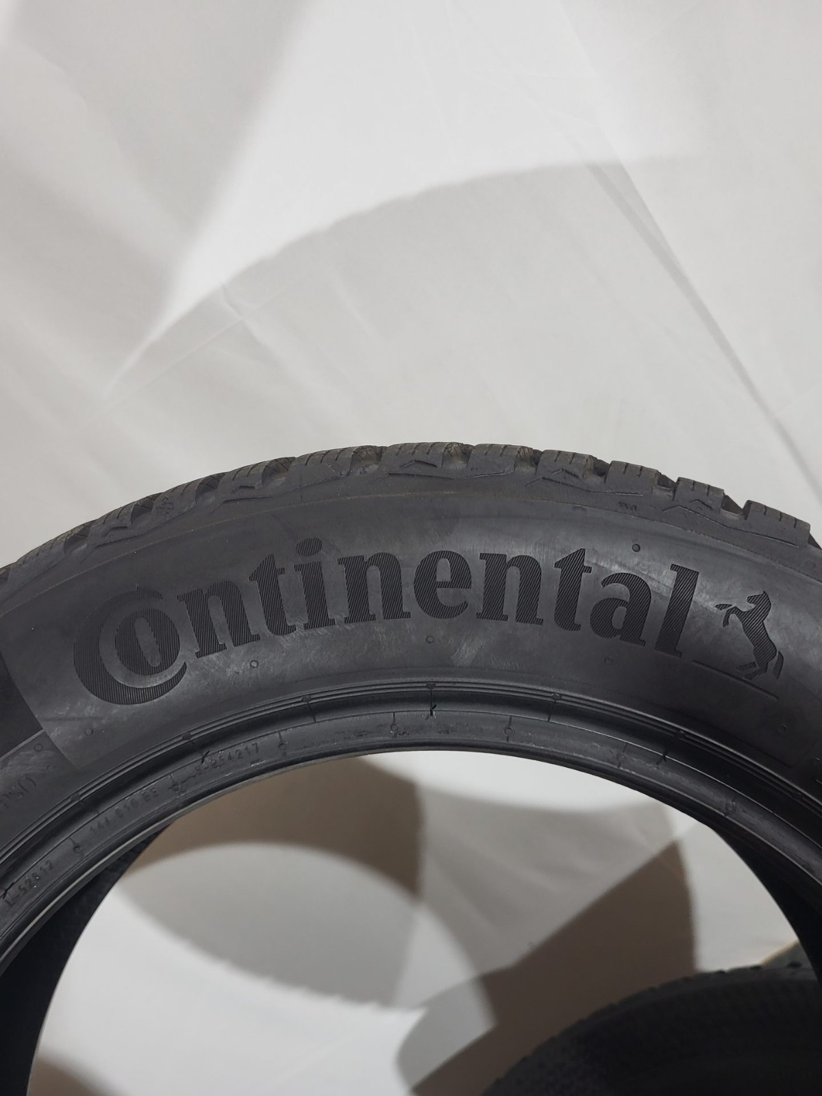 820118364253-featured 2x 185/60R15 88T XL Winterreifen Continental WinterCont 6,5-7,5mm Dot3123 B1126 – Bild 1