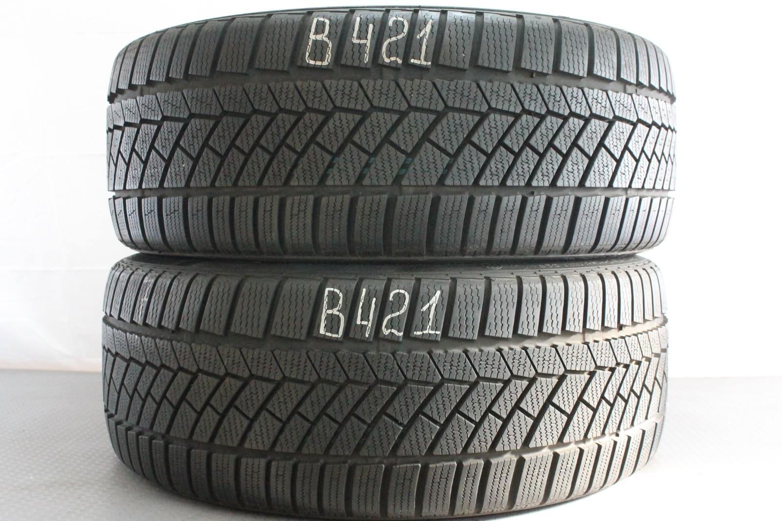 820209379961-featured 2x 225/40 R18 92V Continental ContiWinterContact TS830P Dot2019 7-8mm B421 – Bild 1